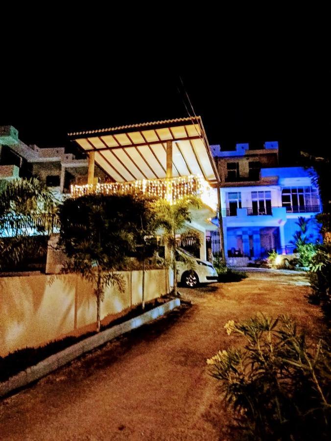 Queens Beach Hotel Tangalle Ngoại thất bức ảnh