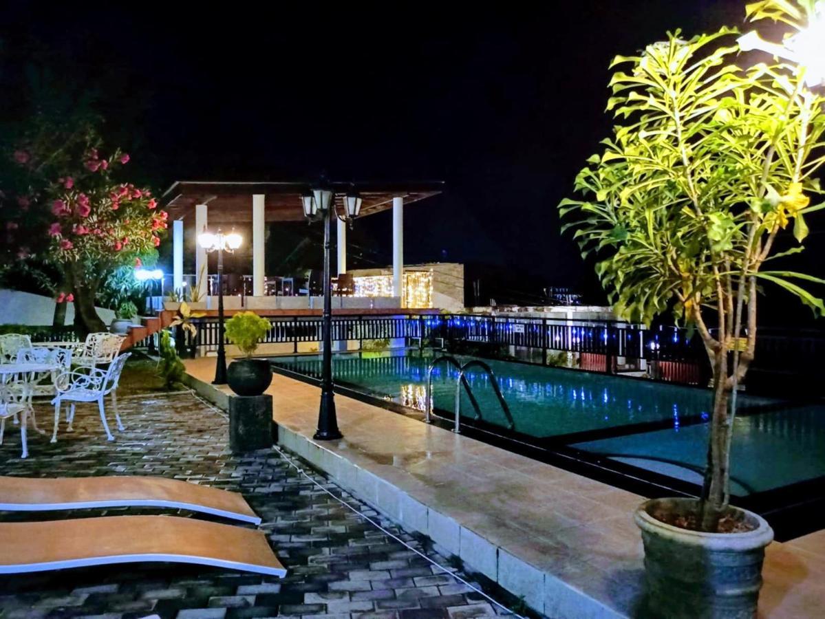 Queens Beach Hotel Tangalle Ngoại thất bức ảnh