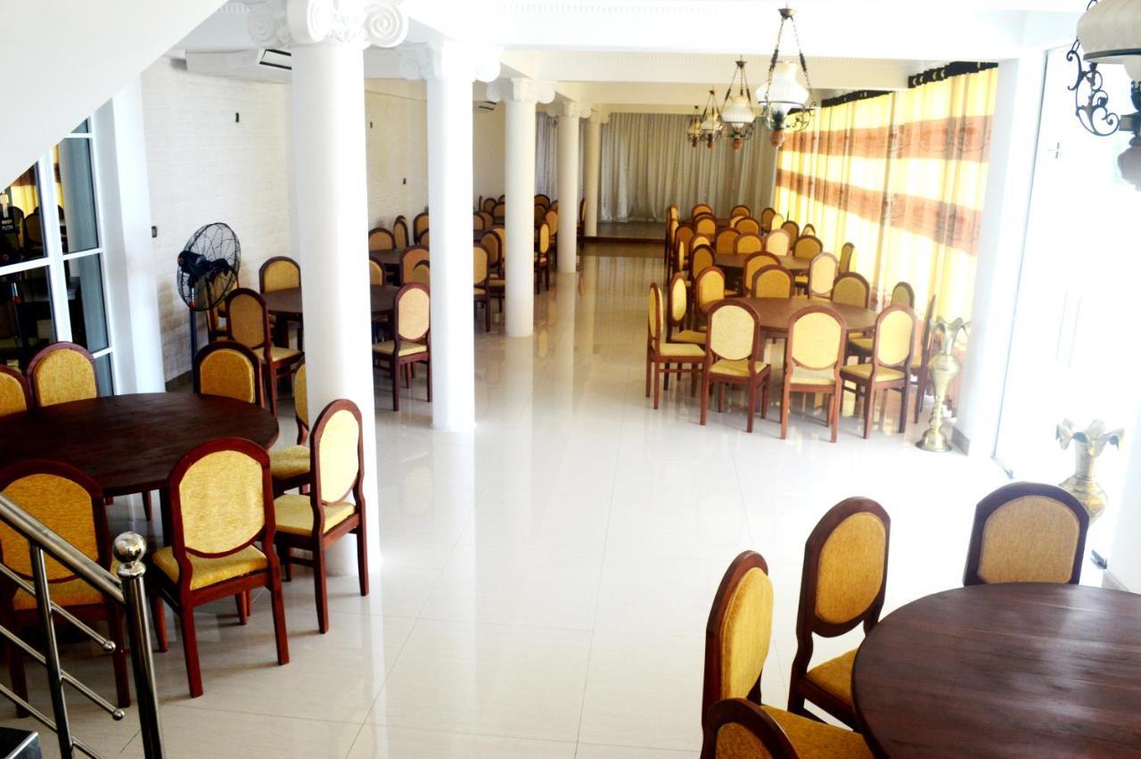 Queens Beach Hotel Tangalle Ngoại thất bức ảnh