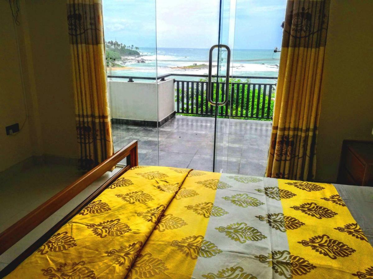 Queens Beach Hotel Tangalle Ngoại thất bức ảnh
