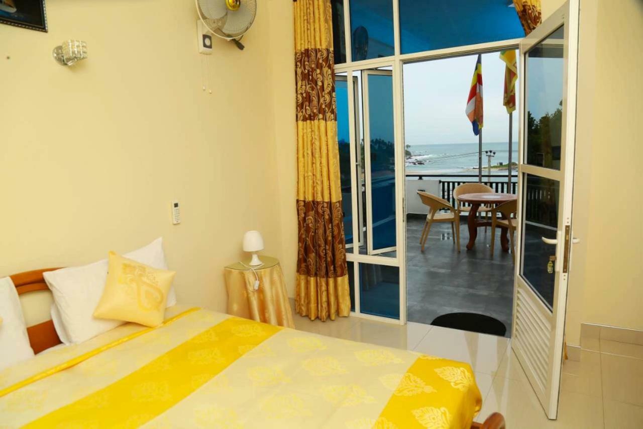 Queens Beach Hotel Tangalle Ngoại thất bức ảnh