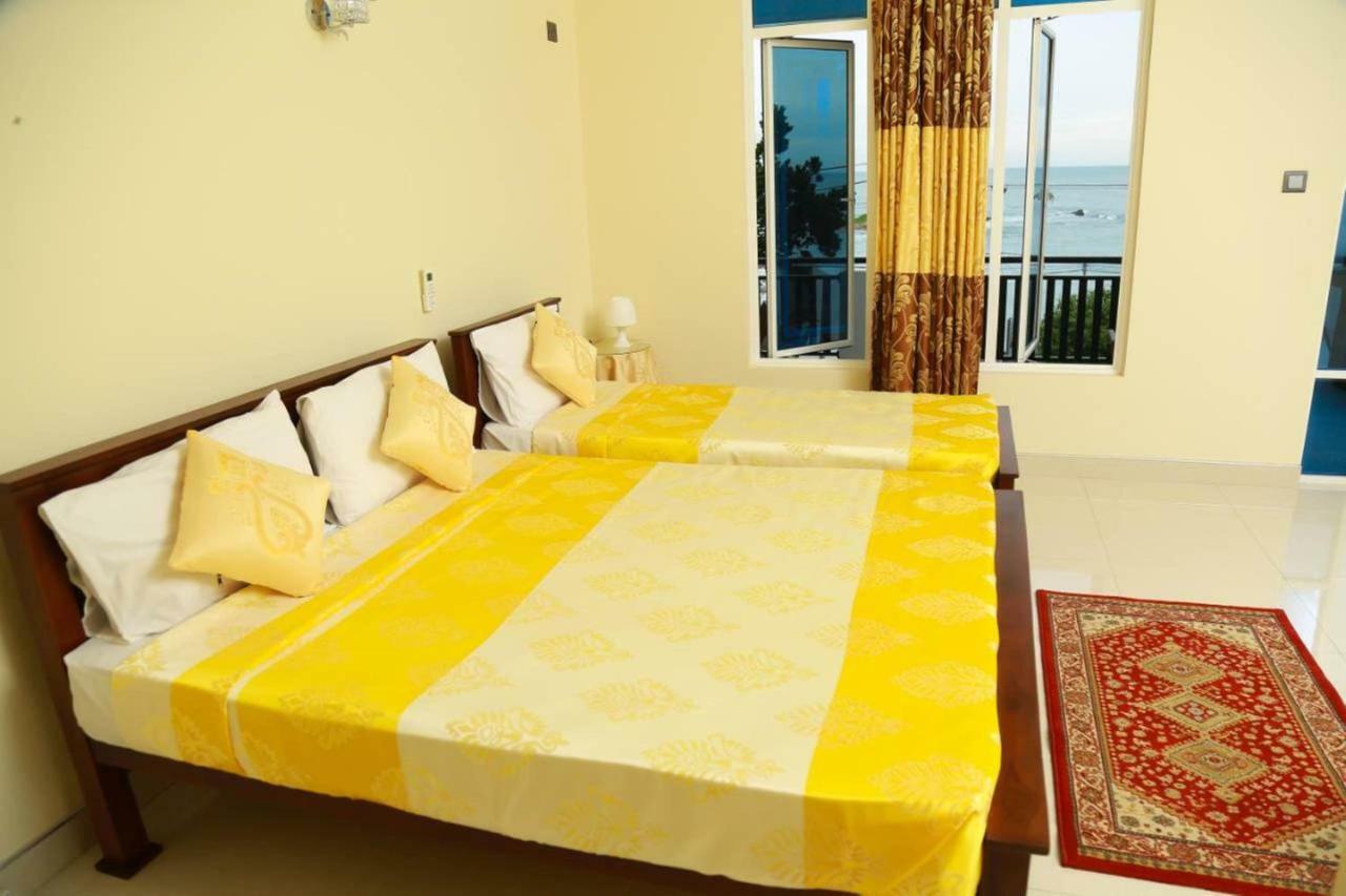 Queens Beach Hotel Tangalle Ngoại thất bức ảnh
