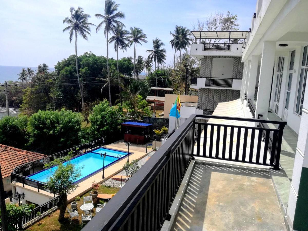 Queens Beach Hotel Tangalle Ngoại thất bức ảnh